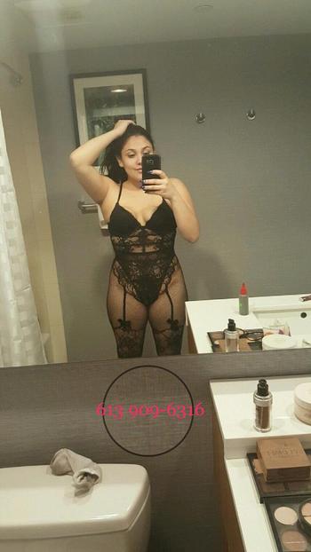 , 23  female escort, Fort McMurray