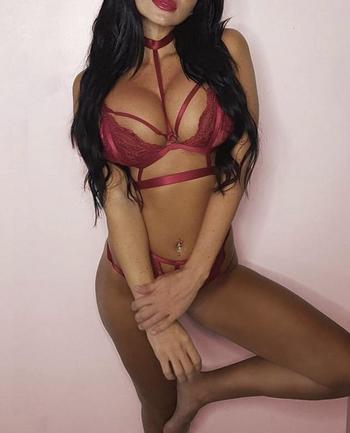 , 21  female escort, Fort McMurray